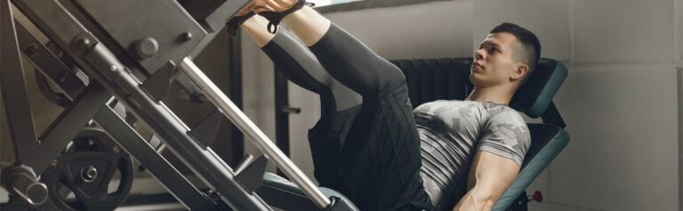 Augmenter la fréquence d’entraînement pour améliorer la force et l’hypertrophie?
