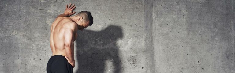 Impact of energy deficiency on resistance training gains