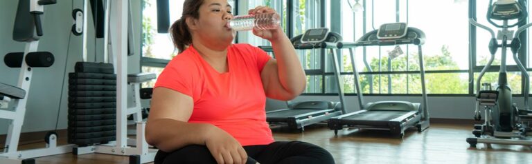 L’entraînement en musculation diminue les facteurs de risques cardio-vasculaires chez des femmes obèses