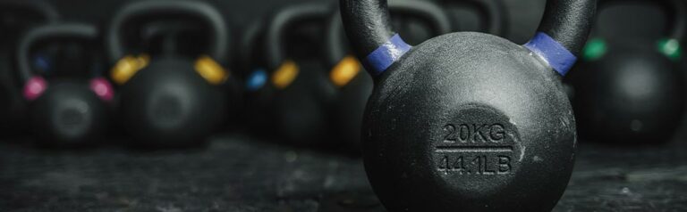 Amélioration de la force maximale et de l’explosivité avec une kettlebell